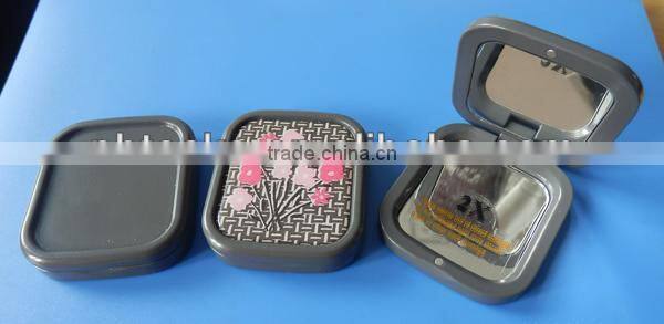 Plastic folding square shape pocket mirror with magnifying glass