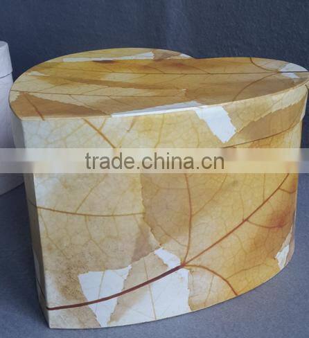 Cheap Bio heart shape carboard cremation urns