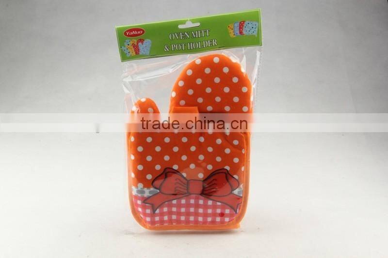 printed mirowave oven glove and pot holder