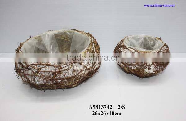 cross shaped basket made of wood