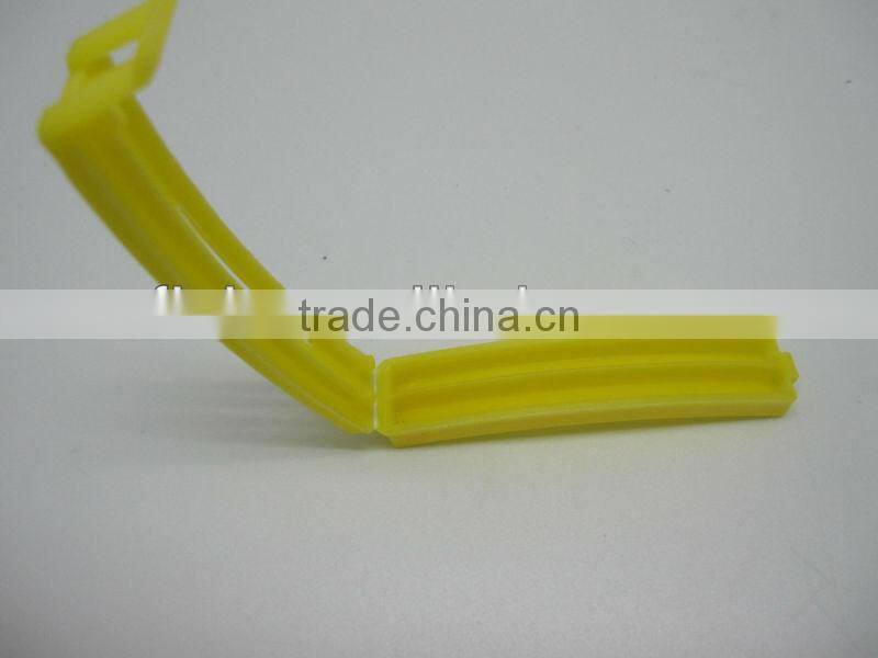 Plastic bag sealer clip