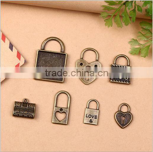 Wholesale Steampunk Gears Wheel Gear Charms Antique Brass Gear Wheel Charm Tags for Jewelry Accessories