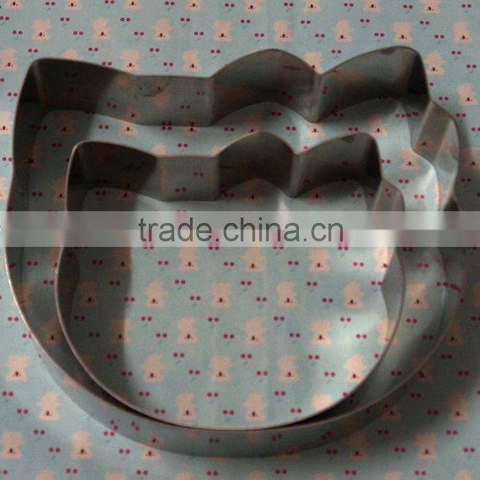 YangJiang factory manufature Cute hot sales McDull shaped stainless steel biscuits cutter mold