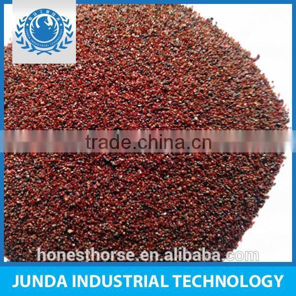 Sharp edges Average Bulk 2.4 red garnet sand for rubber sandblasting