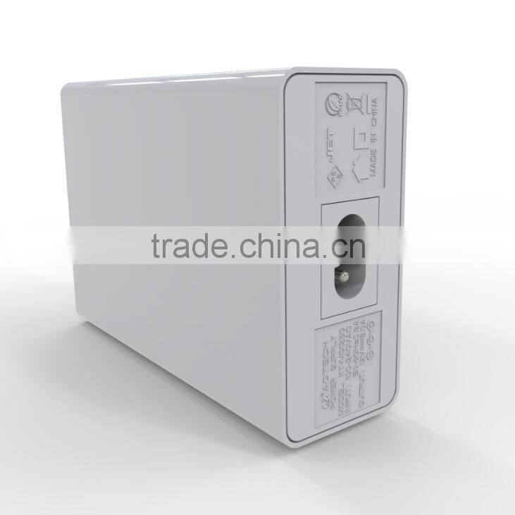 new styleUSB hub universal travel adapter with usb charger