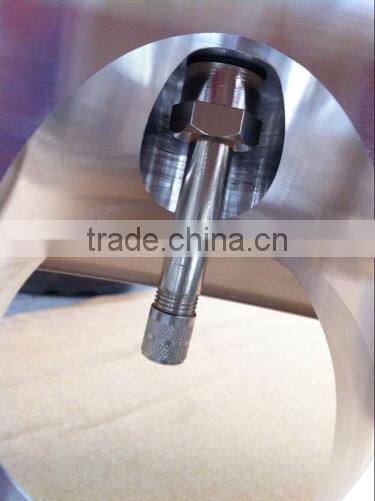 STEEL AND ALUMINUM TRUCK WHEEL RIM