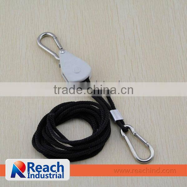 150LBS 1/8" Adjustable Light Reflector Hanger