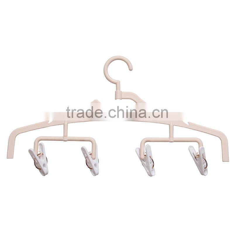 Non slip rotary plastic strong Coat Hangers Clothes With 4 pcs Trouser Metal Clip