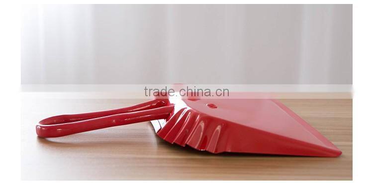 COLOR METAL HANDLE DUSTPAN