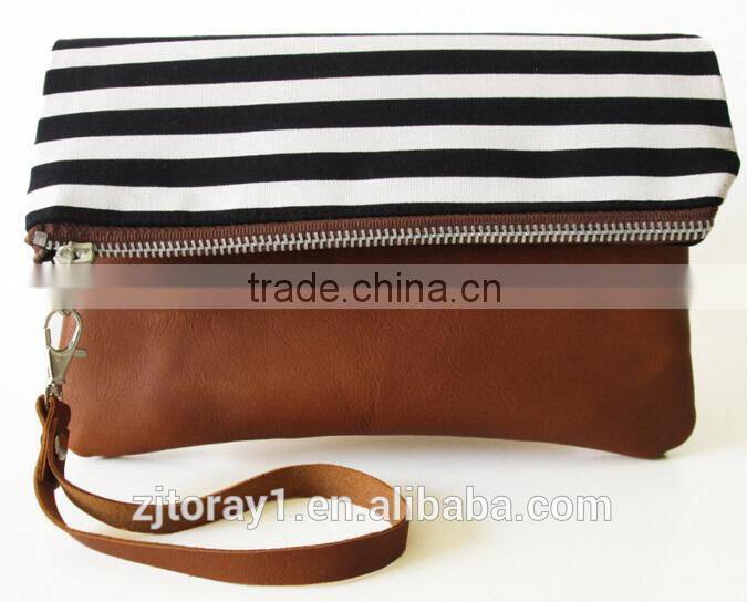 China Manufacture Foldover Canvas and Leather Striped Fashion Clutch Bag