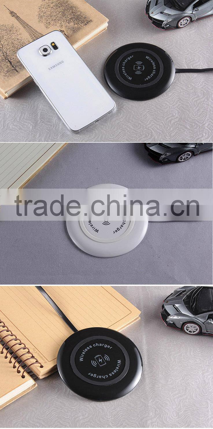 New popular Hotselling adhesive Qi wireless charger phone wireless charger with CE ROHS FCC approved