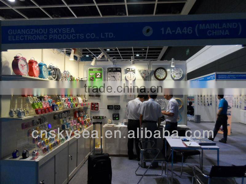 Plastic square table alarm clock