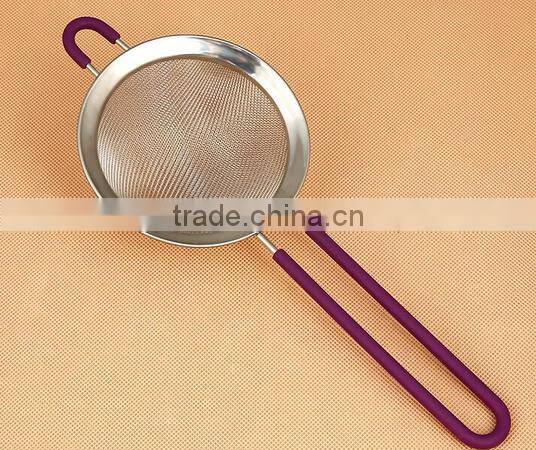 High Quality Stainless Steel Mesh Flour Sifter with Long silicone handle and Ear