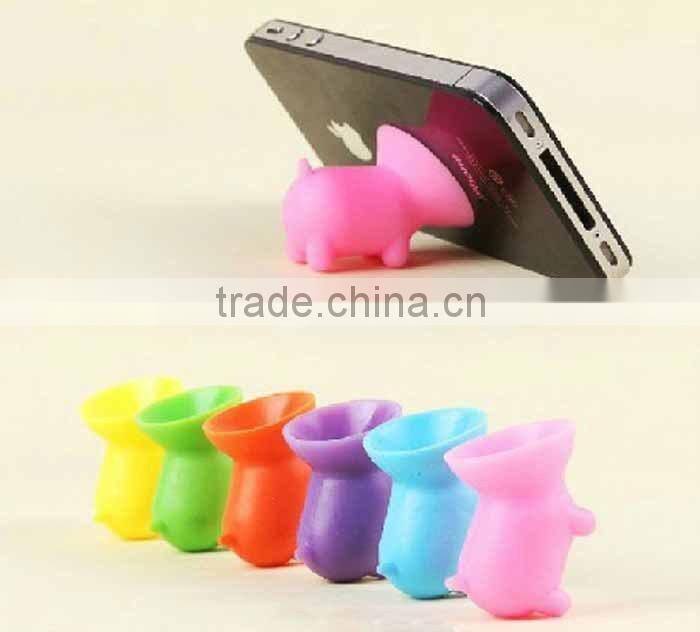 2015 new design Piggy phone stand,silicone material,manufacturer