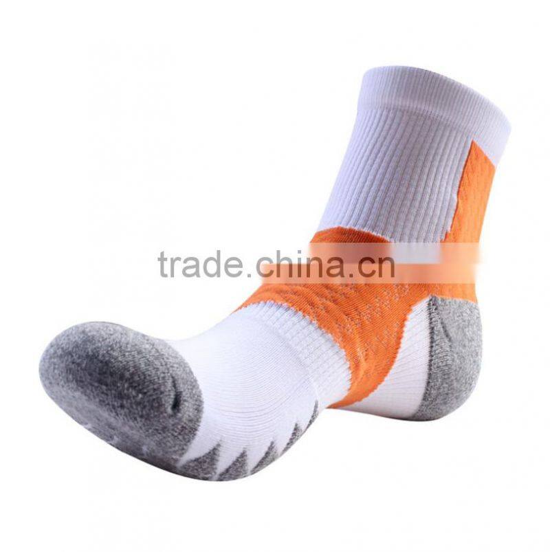 2017 new design New Mens Sports Ankle Striped Socks Running Hiking Travel Socks