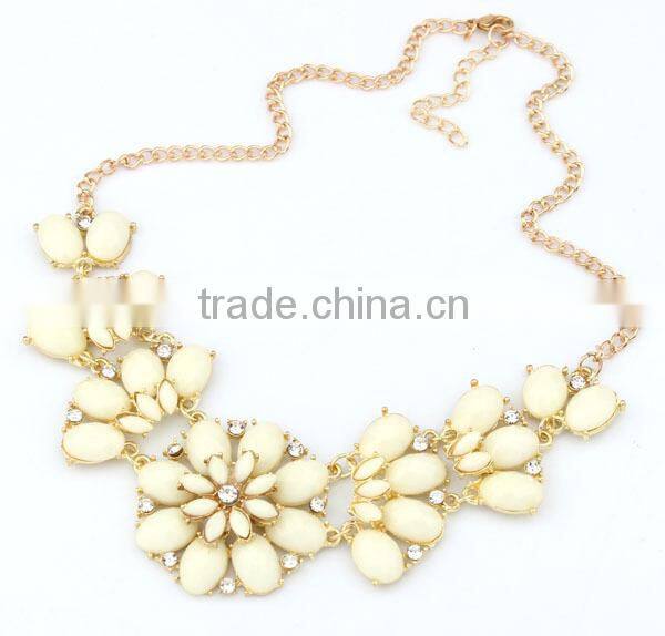 Metal Acrylic Flower Vintage Collar Pendant Statement Necklace Women Necklaces & Pendants Fashion Necklaces for Women 2014
