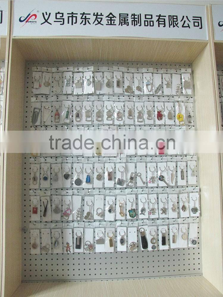 hot sales zinc alloy promotional football keychain/metal sports keychain gift