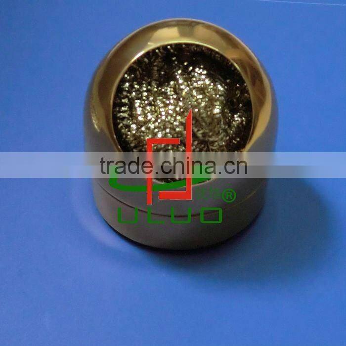 Soldering tips cleaner