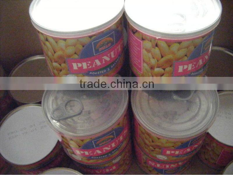 roasted and salted peanuts snacks