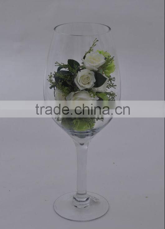 tall glass goblet for wedding decoration