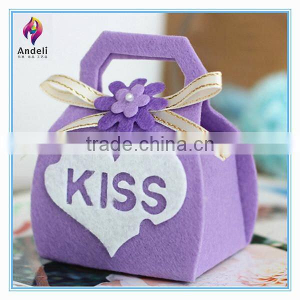 Felt wedding bonbonniere boxes