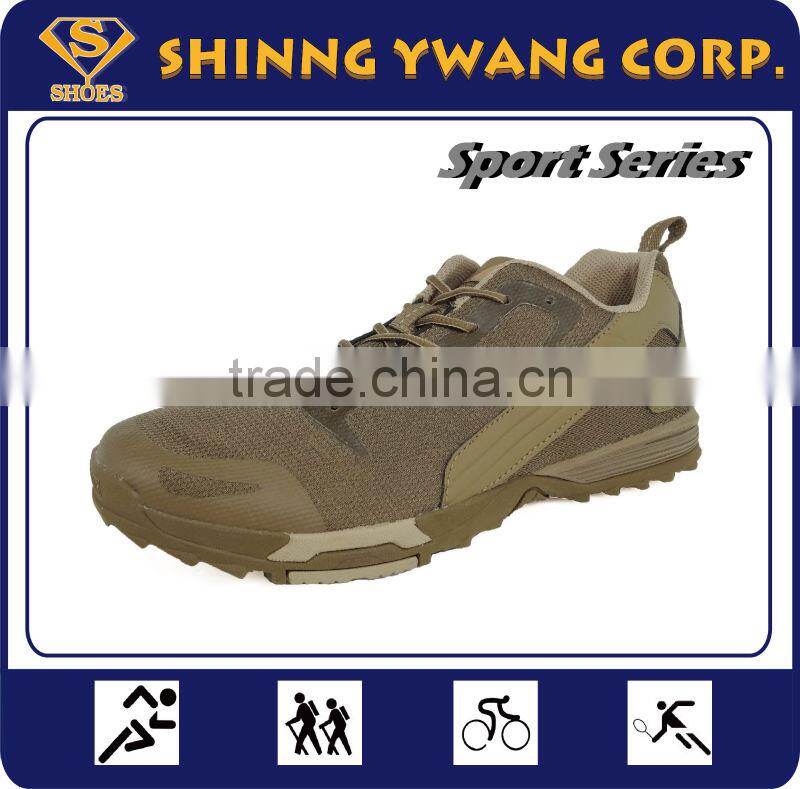 Breathable Lightweight Mesh upper Outdoor Trail Running Shoe