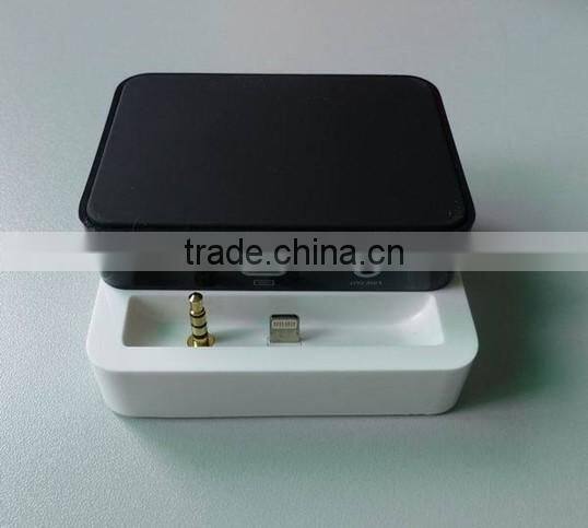 Docking Station, base charger, for iPhone 5/5S with 3.5mm audio output