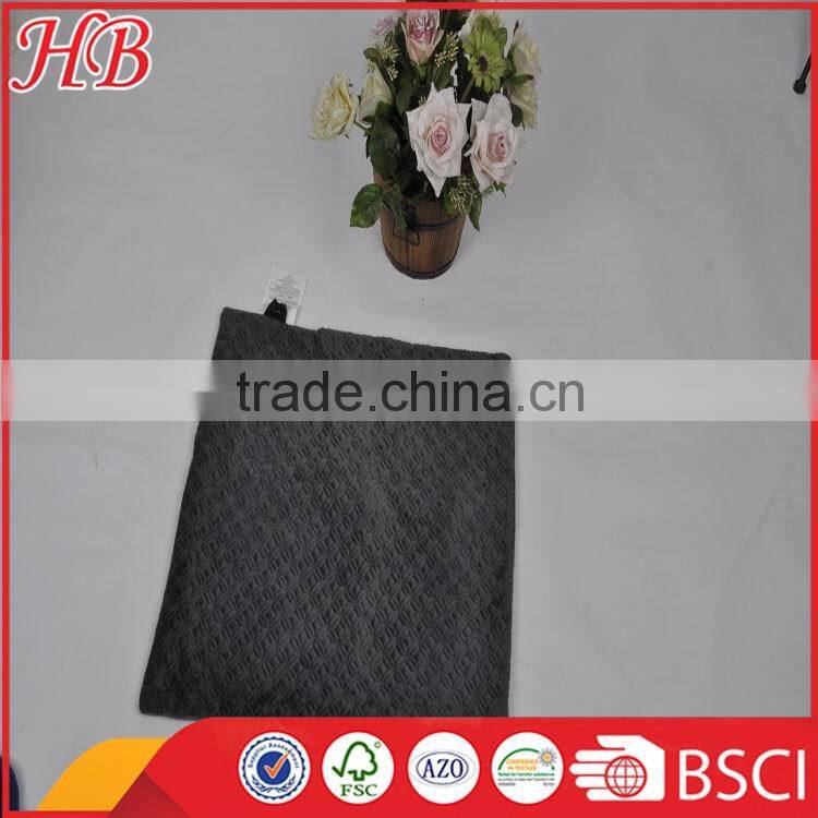 Circle customized quilted cushion, solid micromink cushion, micromink quilted cushion manufacturer