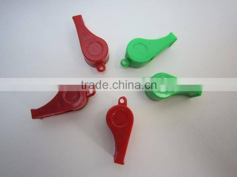 2016 New colorful plastic whistle wooden train whistle funny toys