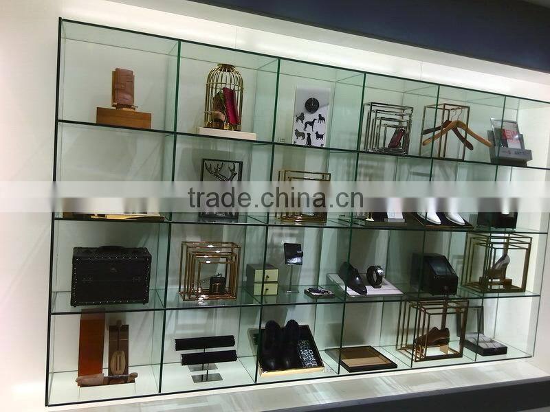 MAYKE DISPLAY RACKS, SHOP-FITTING PROPS