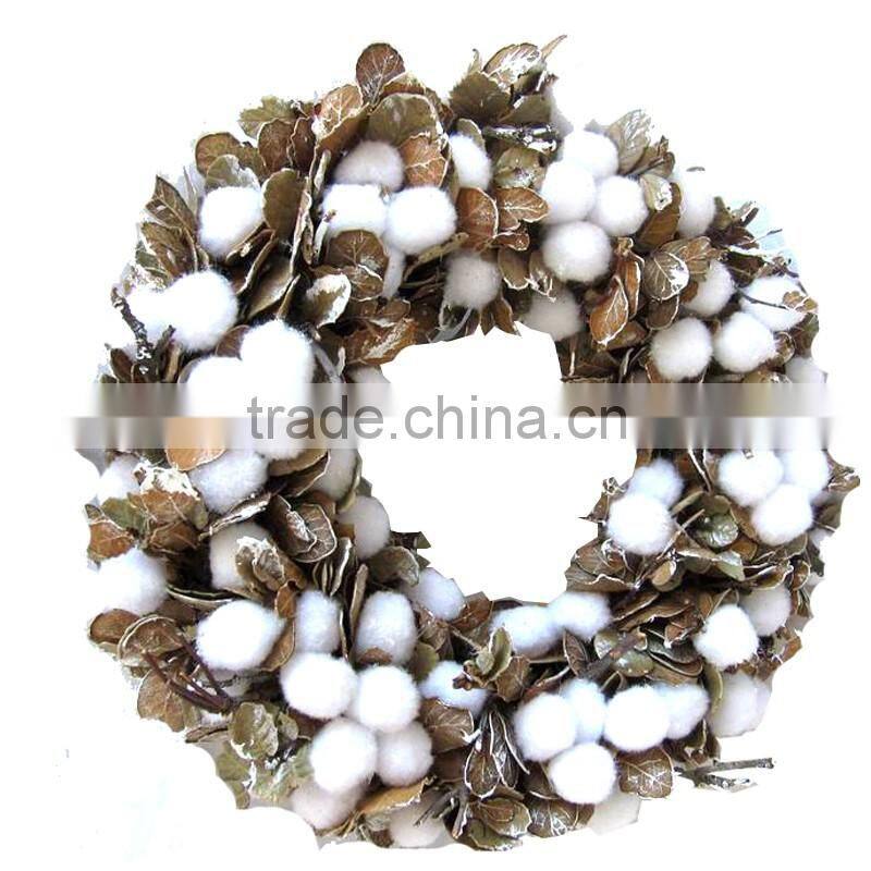 CHRISTMAS NATURAL WHITE WREATH