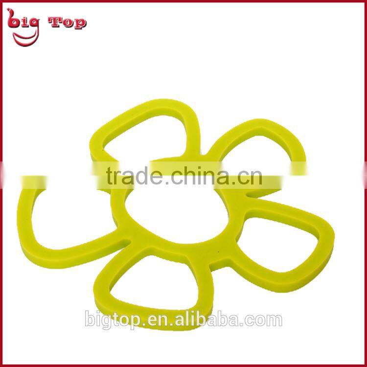 BT0122 Wholesale Flower Shape Silicone Table Mat Insulating Pat Cup Mat Kitchen Utensil