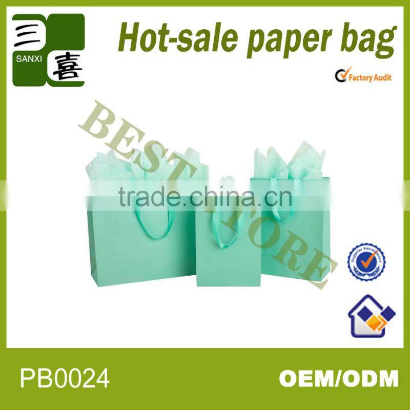 Stripe paper bag for clothes packaging with factory low price