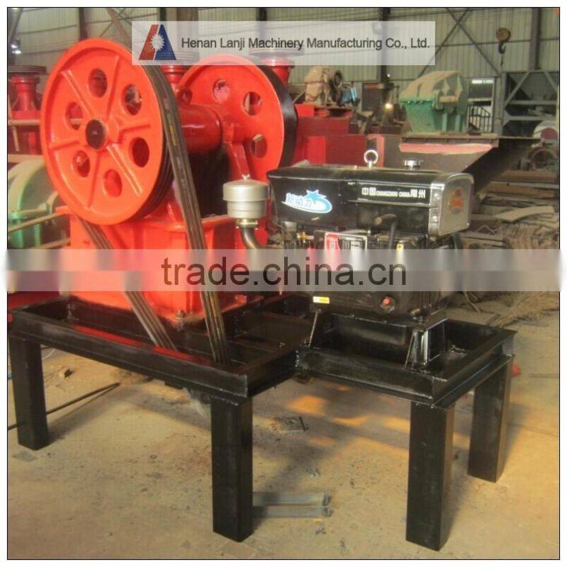 New style diesel engine mobile jaw crusher for stone crushing plant