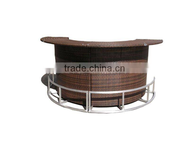 Outdoor rattan U shape bar table