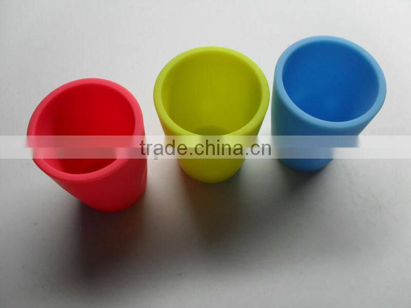 2014 facetory price multi-colored FDA/LFGB silicone material cup