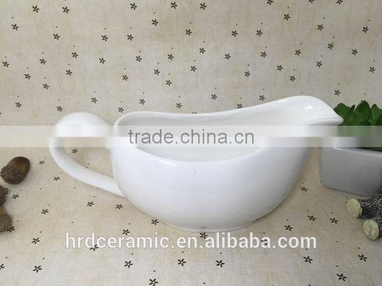 Stocked tableware wholesale ceramic sauce boat
