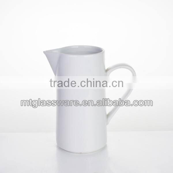 White porcelain Eco-friendly ceramic water pitcher wholesale