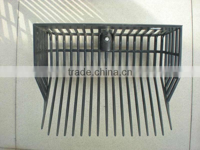 plastic horse fodder fork