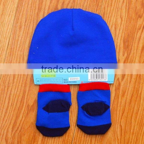 Adorable newborn baby hat+socks set