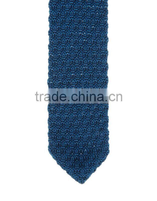 Knitted Tie With Point