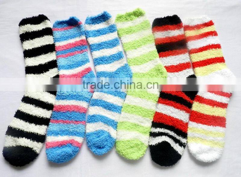 2015 fashion new design hot sale microfiber socks for women