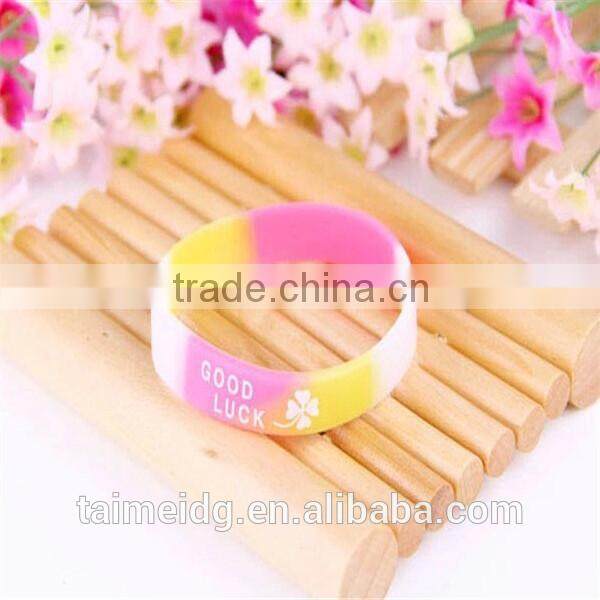 Cheap price fluorescent silicone wristband