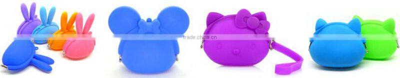 2016 The Birds green cork coin pouch