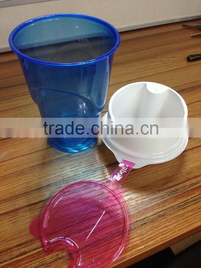 Popcorn and drink holder 2 in 1 snack and drink cup