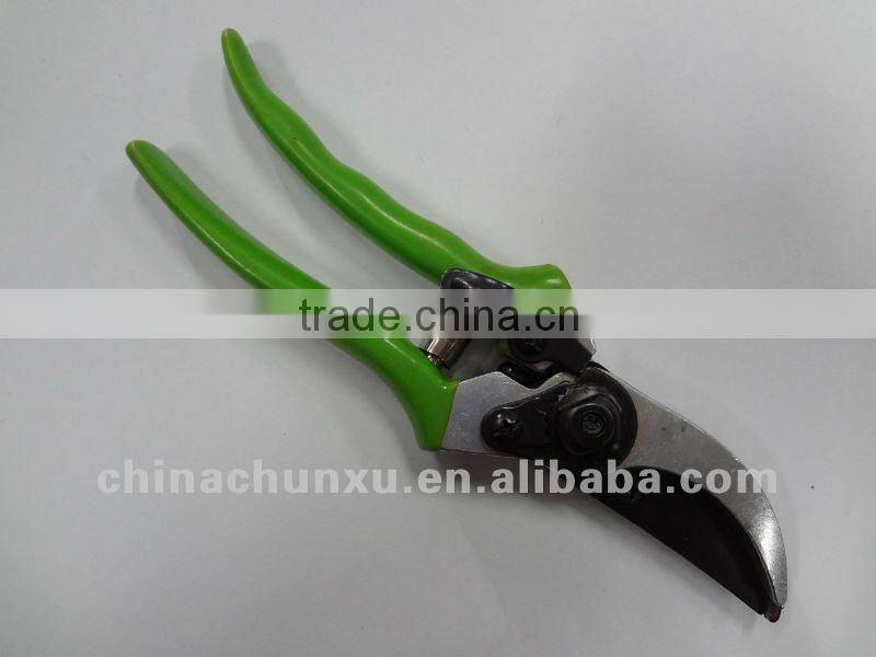 Garden pruner