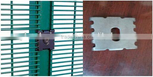 anti climb security fencing pvc or galvanised