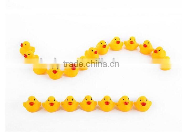 Hot wholesale promotional plastic duck ,christmas floating baby bath duck , yellow custom rubber duck