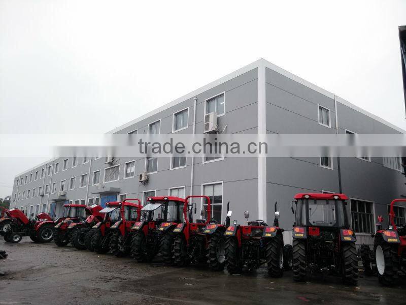 Self-feeding hydraulic wood chipper with CE