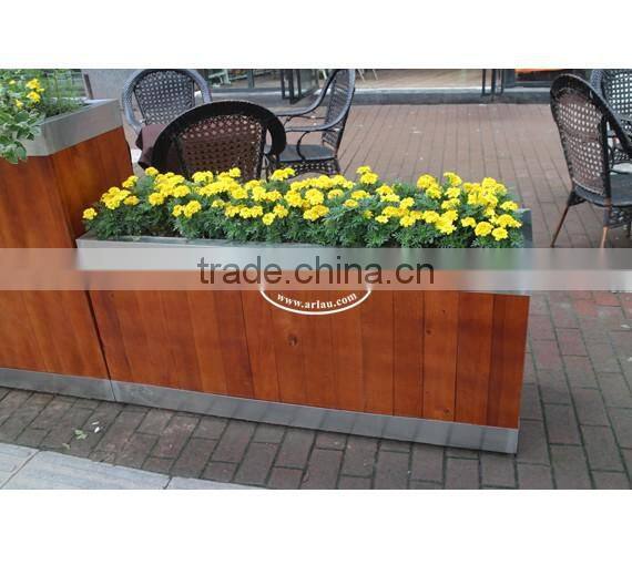 Rectangular wood flower planter
